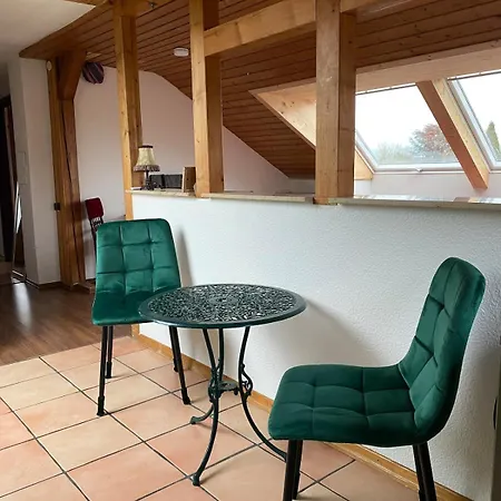 Apartamento Burgblick Stube - Für Bis Zu 4 Personen - Haustiere Willkommen - Mit Einbauküche - Fahrradparkplatz Etc Beilstein (Baden-Wurttemberg)